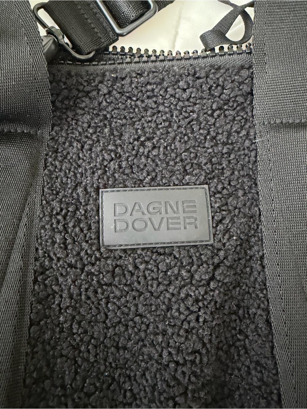 Excellent condition! Dagne Dover Onyx Shearling Black Sherpa Purse/Bag - Picture 2 of 7